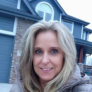 Meet your Posher, Vickii